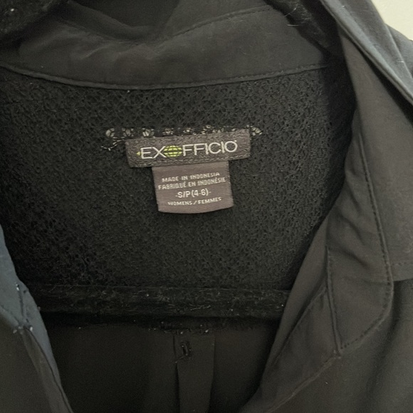 Black Button Down Long-sleeves Shirt - Picture 3 of 4